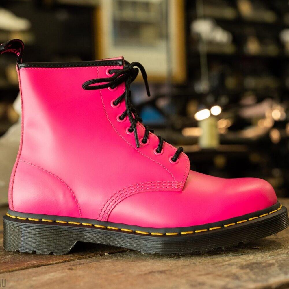 Dr Martens Classic 1460 Smooth Leather Boots in Clash Pink Size 6 NEW